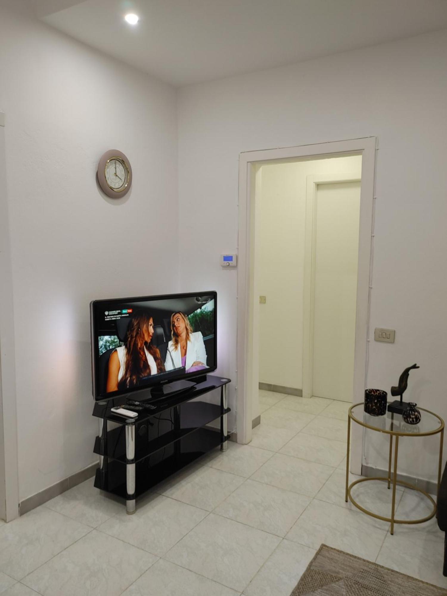 Mazzini Apartment - The V Collection Турате Экстерьер фото