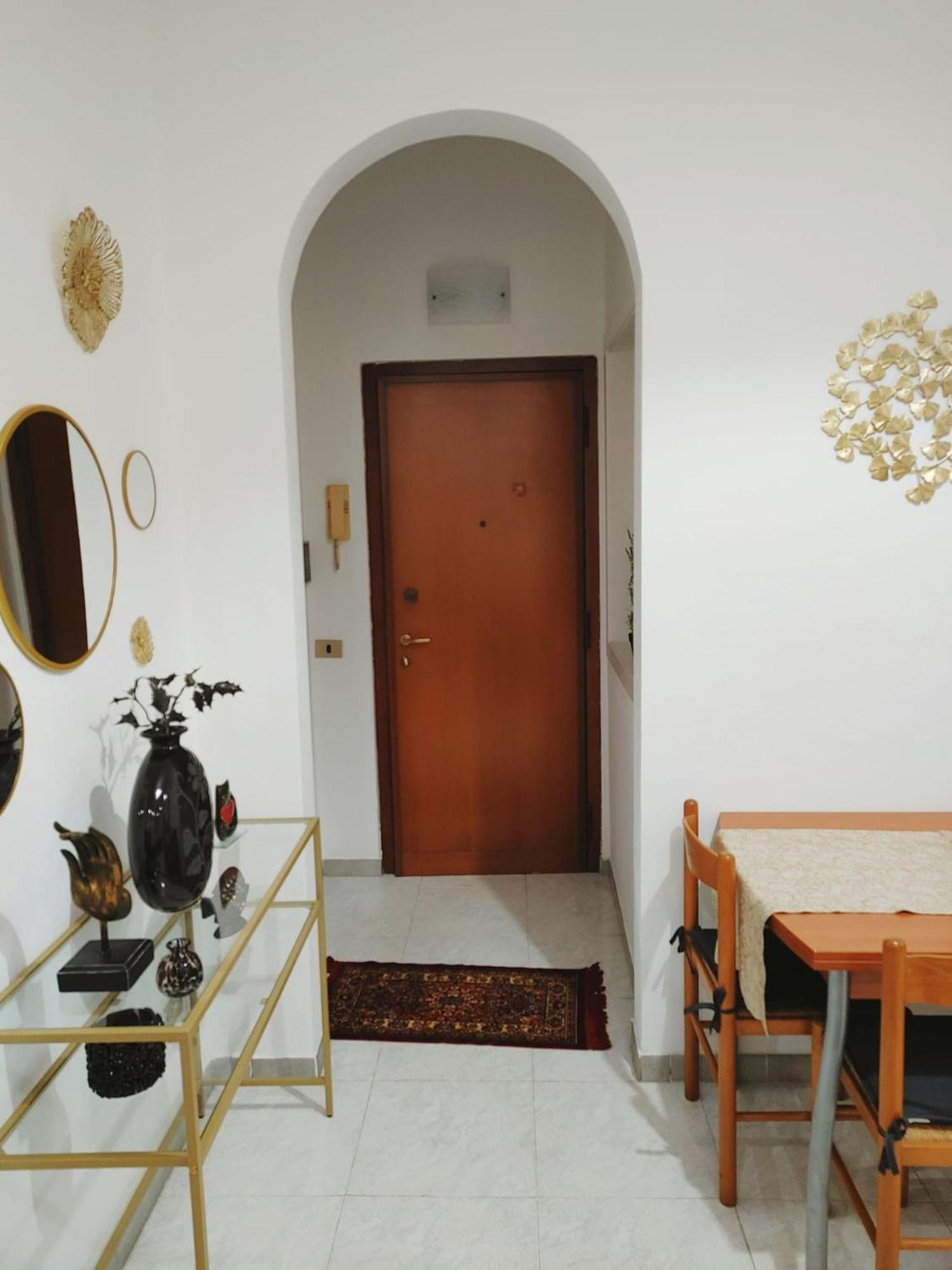 Mazzini Apartment - The V Collection Турате Экстерьер фото